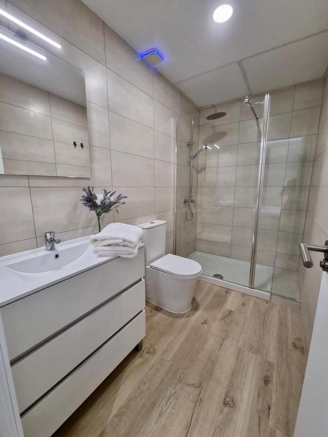 Apartamentos Rg Hospital Valme เซบีญา ภายนอก รูปภาพ