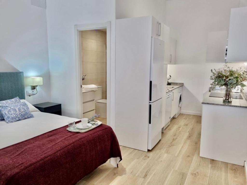Apartamentos Rg Hospital Valme เซบีญา ภายนอก รูปภาพ