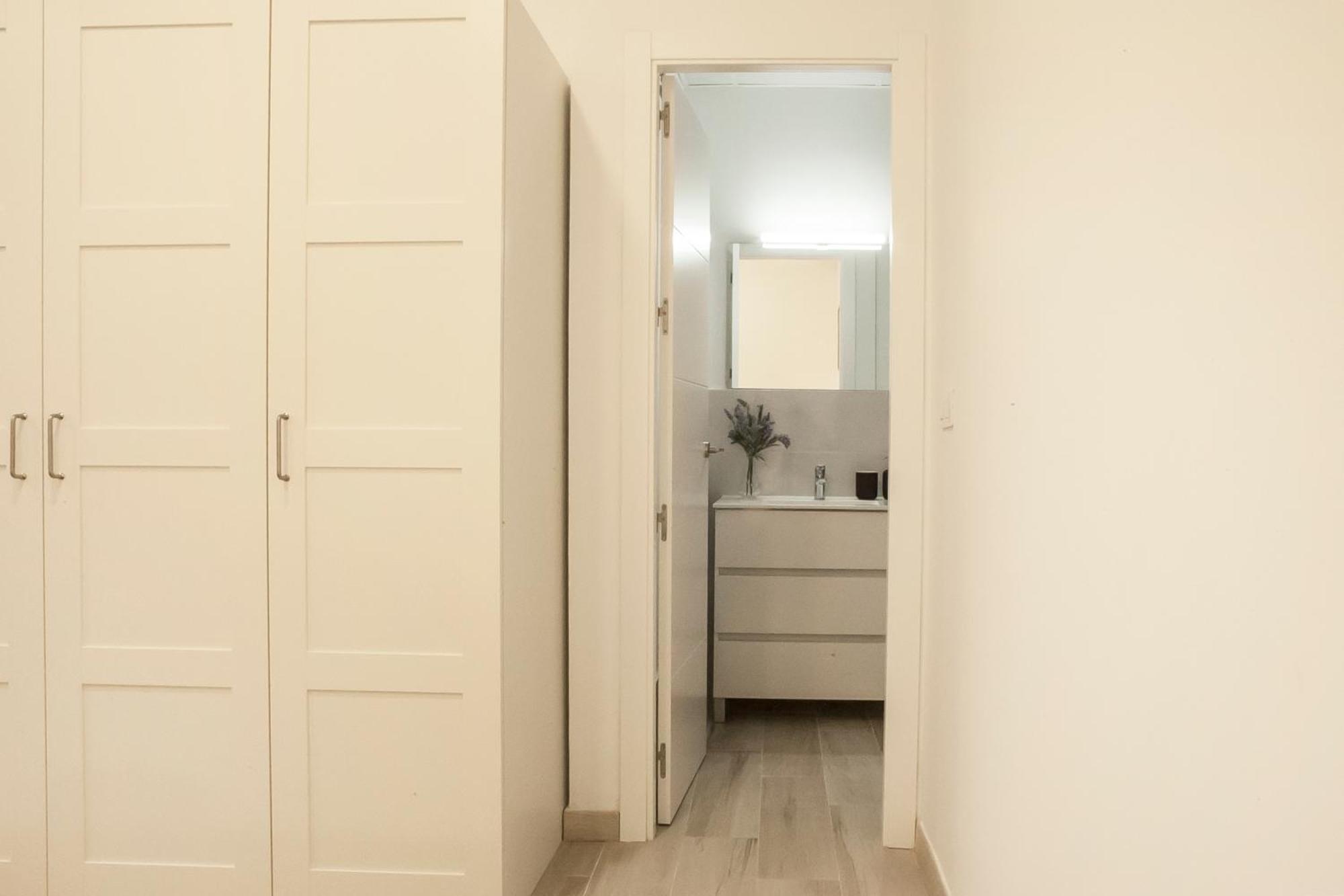 Apartamentos Rg Hospital Valme เซบีญา ภายนอก รูปภาพ