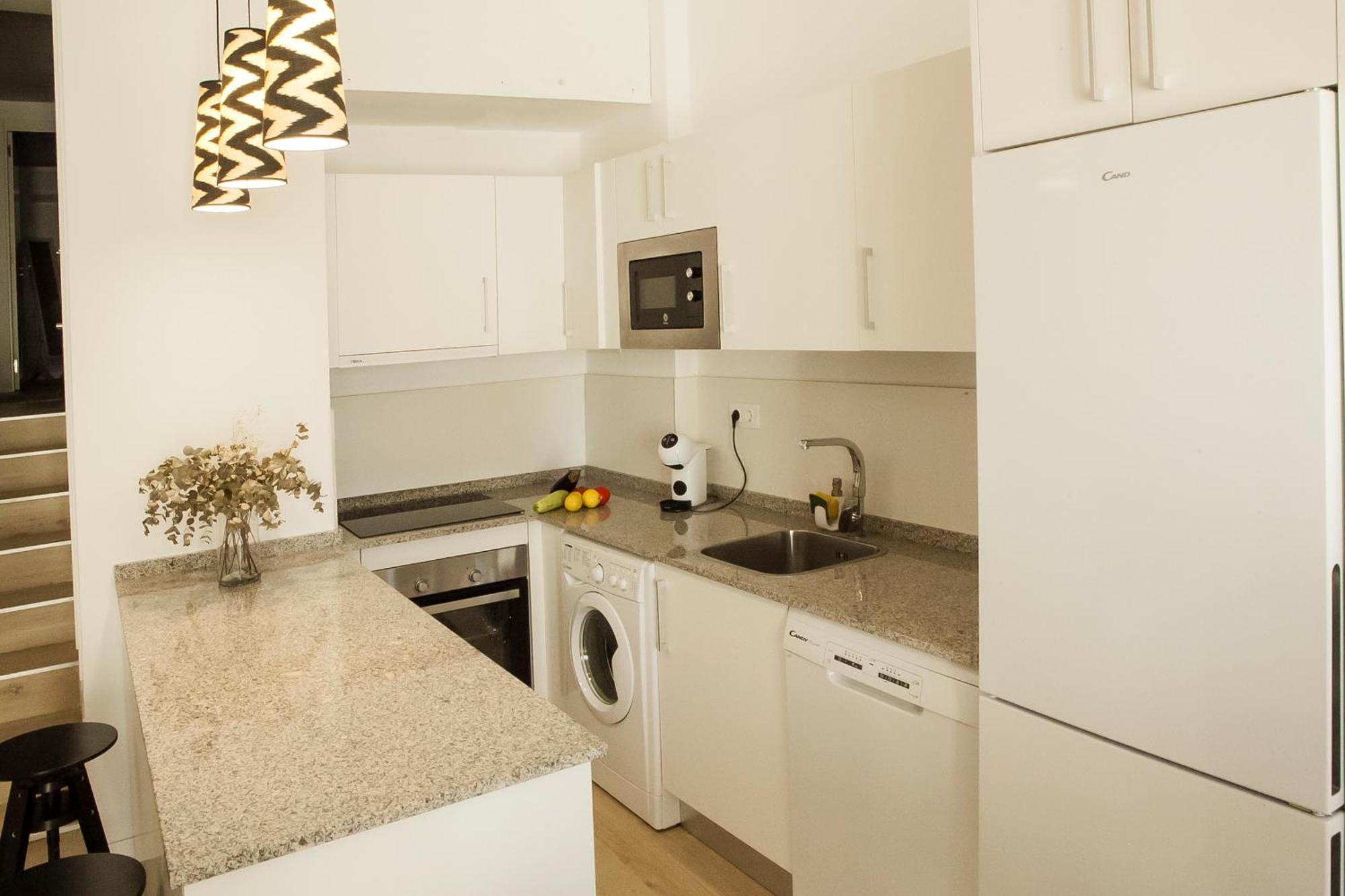 Apartamentos Rg Hospital Valme เซบีญา ภายนอก รูปภาพ